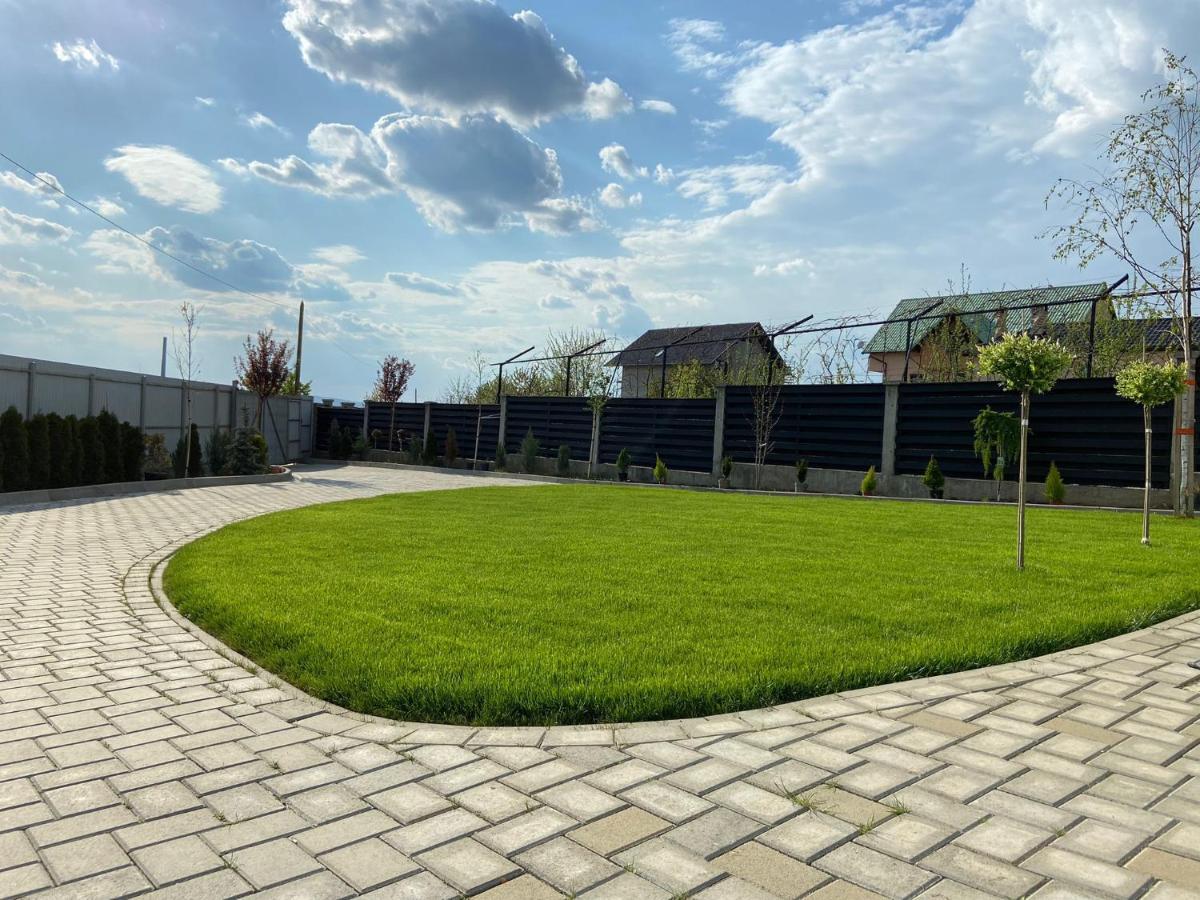 Lora Studio Lägenhet Suceava Exteriör bild