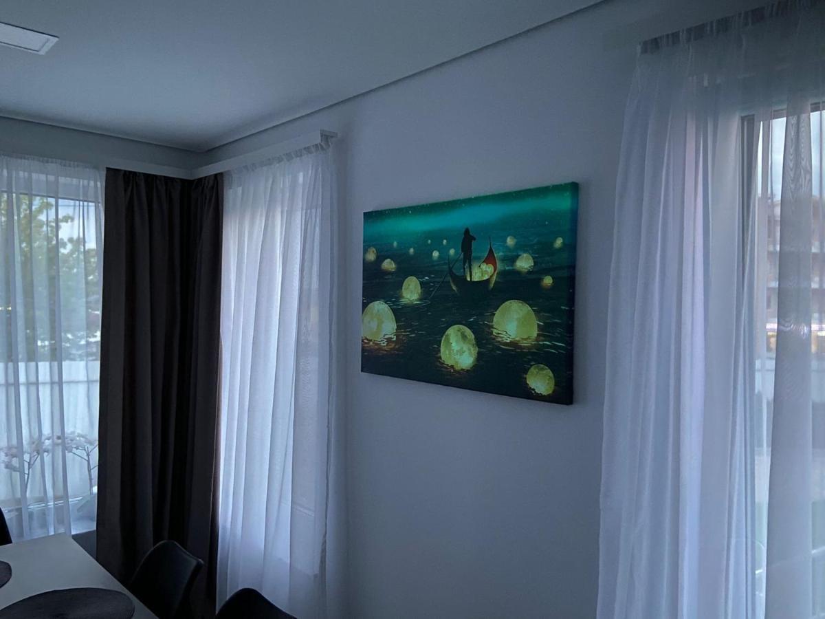 Lora Studio Lägenhet Suceava Exteriör bild