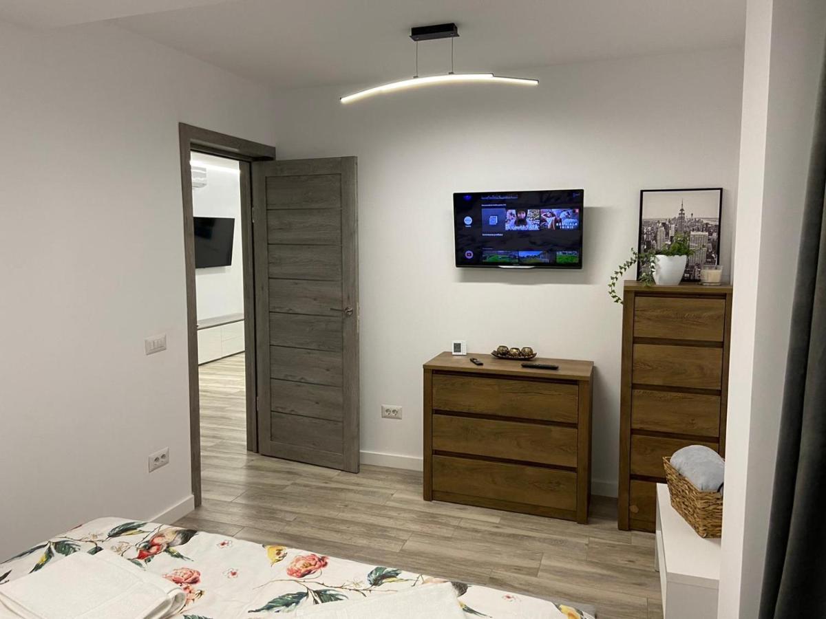 Lora Studio Lägenhet Suceava Exteriör bild
