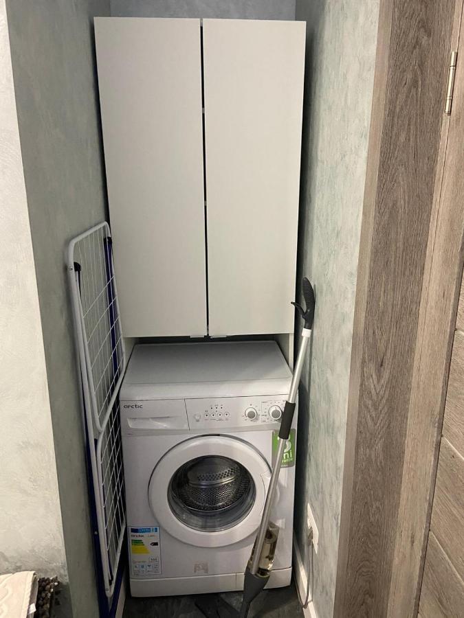 Lora Studio Lägenhet Suceava Exteriör bild